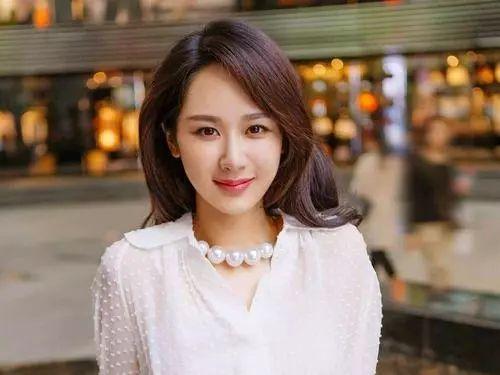 娱乐吃瓜姐刘诗诗,娱乐圈的清新“吃瓜”女神